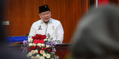Di Tengah Badai PHK, Jumlah Penduduk Produktif Meningkat