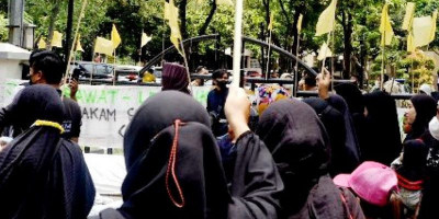 Kenapa Puluhan Pocong Ada di Sekitar Pemkot Tangerang?