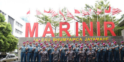 Pembekalan Perwira Lulusan Dikreg Seskoal Angkatan 60 dan Dik Sespimmen Polri Angkatan 62 Oleh Dankormar