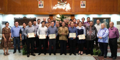 KBRI Bandar Seri Begawan Berikan Penghargaan untuk Importir Brunei 