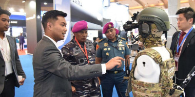 Wadan Kormar Meninjau Indo Defence 2022 Expo & Forum