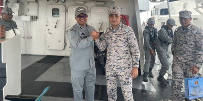 Bertemu di Perairan Perbatasan, Kapal Patroli Bakamla RI dan Malaysia Patroli Bersama