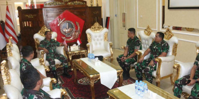 Dankormar Terima Laporan Korps Kenkat Brigadir Jenderal TNI (Mar) Harry Indarto 