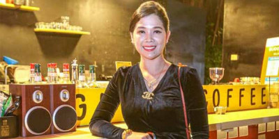 Pengusaha Cantik Novita Emilda Sambangi Wartawan, Bagikan Kisah Inspirasinya