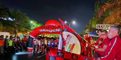 Banteng Night Run Series 4 di Kediri, Cara Hidup Sehat Anak Muda Murah Meriah