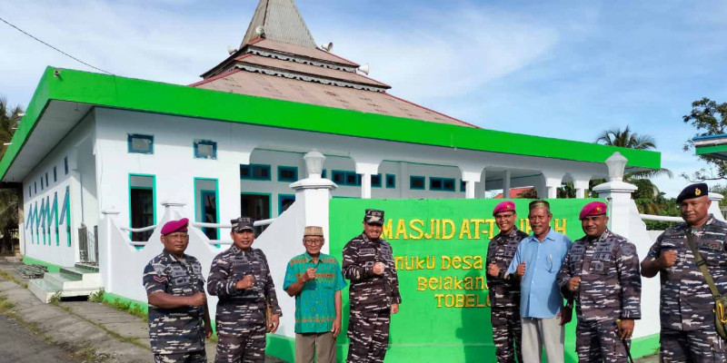 TNI Angkatan Laut Renovasi Tempat Ibadah Dan Posyandu Di Halmahera Utara