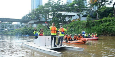 Menteri Basuki: Jaga Kebersihan Sungai Ciliwung, Jadi Barometer Nasional