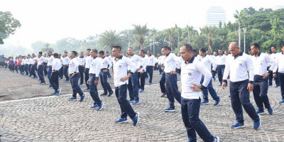 Prajurit Korps Marinir  Binsik Lari Guna Meningkatkan Stamina Dan Kebugaran