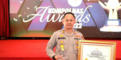 Terima Penghargaan Kompolnas Awards, AKBP Wahyudi Rahman Mengukir Prestasi Untuk Polri