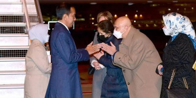 Presiden Joko Widodo Tiba di Brussels Disambut Suhu Minus Satu Derajat Celcius
