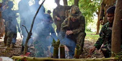 Satgas Latma CARAT Laksanakan Drill Patroli Tempur Pertajam Naluri Tempur 