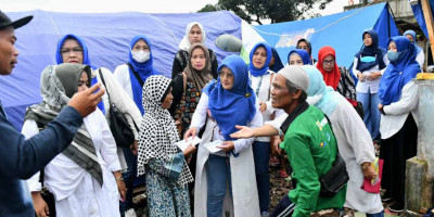 DWP dan KORPRI KemenKopUKM Bersama Pegadaian Salurkan Bantuan Bagi Warga Terdampak Gempa Cianjur