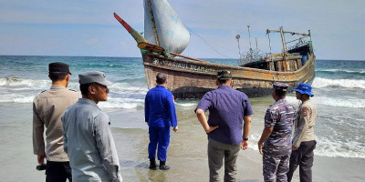 Perahu Suku Rohingya Terombang-ambing Satu Bulan di Laut Berhasil Diselamatkan
