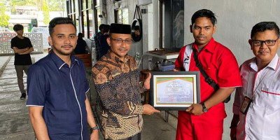 Selamatkan APBN, Fadli Juta Karyawan SPBU di Subulussalam Dapat Penghargaan