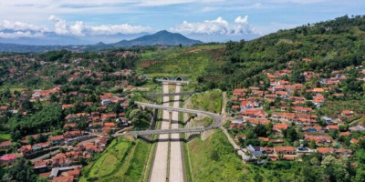 Kaleidoskop Kementerian PUPR, 10 Ruas Jalan Tol Beroperasi Tahun 2022