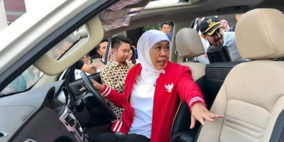 Gubernur Jawa Timur Akhirnya 'Mundur'