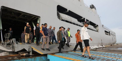 Respon Permintaan Ganjar, KSAL Kirim KRI Makasar ke Karimunjawa Bawa Bantuan