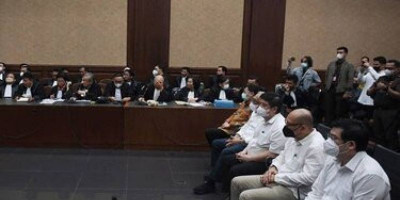 Putusan Kasus korupsi Minyak Goreng Tidak Penuhi Rasa  Keadilan Sosial