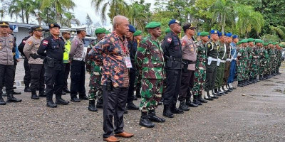 Sambut Kunjungan Kerja Panglima TNI Dan Kapolri, Dandim 1710/Mimika Pimpin Apel Gabungan Gelar Pasukan