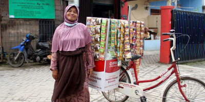 Pengakuan Febriyanti, Penjual Kopi Keliling Penerima Manfaat Laznas PPPA Daarul Qur'an