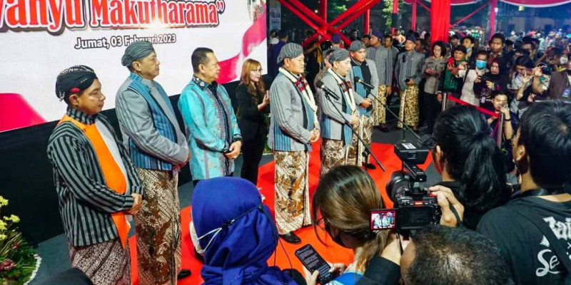 Pagelaran Wayang Kulit 'Wahyu Makutharama' Sinergitas TNI-Polri