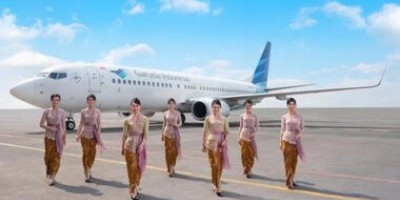 Disayangkan, Garuda Indonesia Belum Akomodir Pramugari Berjilbab