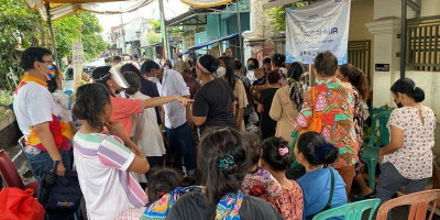 Rotary Club Jakarta Metropolitan Gelar Medical Fair, Periksa Kesehatan Warga Pemulung Di Tepi Rel Kereta Api