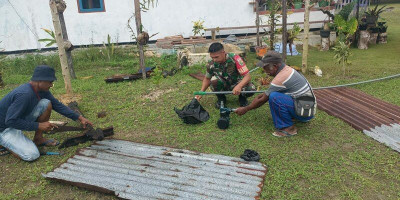 Peduli Kesulitan Warga Binaan, Babinsa Bantu Pemasangan Mesin Pompa Air Sumur