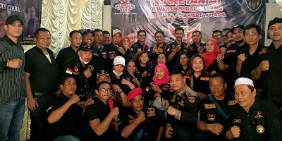 Ketua Ormas GRIB Jaya Jakarta Utara Serahkan SK PAC se Jakarta Utara