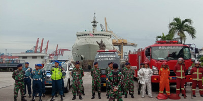 TNI AL Siapkan Penampungan Korban Kebakaran Plumpang di KRI Banda Aceh 593 