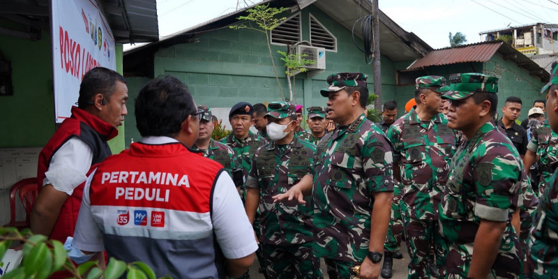 TNI Kerahkan Prajurit dan Peralatan Bantu Korban Kebakaran Depo Pertamina Plumpang