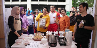 Panglima TNI Resmikan Bazar Murah Dharma Pertiwi