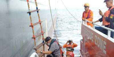 Stasiun Bakamla Aceh Evakuasi WNA Dari Kapal Bendera Portugal