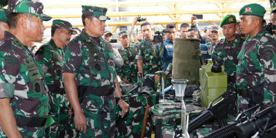 Panglima TNI Lepas Keberangkatan Satgas Pamtas RI - PNG