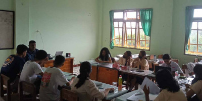 SMA Katolik Giovanni Kupang Gelar Bimtek Literasi Bagi Guru dan Siswa