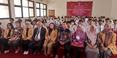 LKBH Universitas Bhayangkara Adakan Penyuluhan di SMA 100 Jakarta
