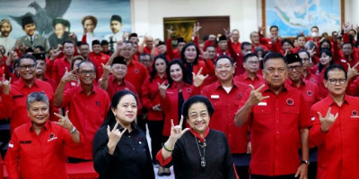 Ke Fraksi PDIP, Megawati: Disiplin dan Jangan Terlena di Zona Nyaman