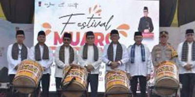 Berlangsung Meriah, Festival Muaro Padang Persembahan Bagi Perantau Yang Pulang Kampung