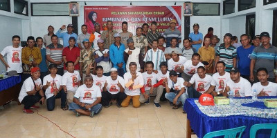 Relawan Bacaleg DPR RI Hj. Endah, Gelar Penyuluhan dan Berikan Bantuan Bibit dan Pupuk