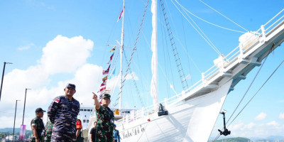 Panglima TNI Cek Keamanan Kapal Phinisi Ayana Lako Di'a Untuk KTT Asean