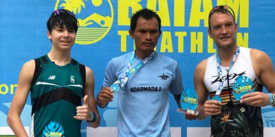 Prajurit TNI AL Unjuk Gigi Diajang Batam Triathlon Internasional 2023
