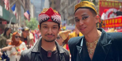 Veska Naratama, Desainer Fashion New York Rancang Baju untuk Parade Indonesia