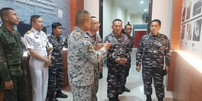 Delegasi Royal Thailand Navy Tinjau Simulator Koopskasel Koarmada RI