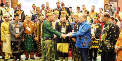 Silaturahmi Raja dan Sultan, Tuntut MPR Kembali Sebagai Lembaga Tertinggi Negara