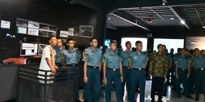Museum Pusat TNI AL Jalesveva Jayamahe, Harus Diawaki Prajurit Profesional 