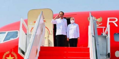 Jokowi dalam Pesawat Menuju Jakarta saat Terjadi Gempa Bantul