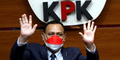 Mengapa Firli Bahuri Dinilai Gagal Beri Teladan?