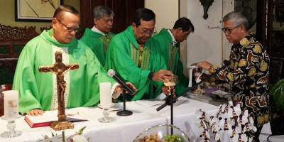 Kardinal Suharyo Pimpin Perayaan Ekaristi untuk Penugasan Trias Kuncahyo di Vatikan