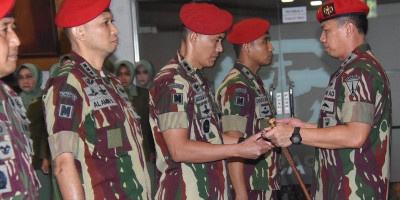 Kopassus Laksanakan Tradisi Korps dan Serah Terima Jabatan Pamen Ahli dan Dandenintel Kopassus 