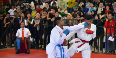 Atlet Karate Korps Marinir Raih Medali Pada Kejurnas Karate Piala Pangdam V Brawijaya